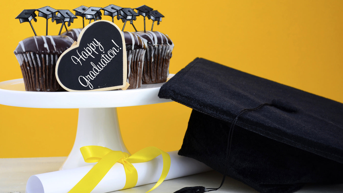 What Graduation Decorations Supplies You Can Use? 